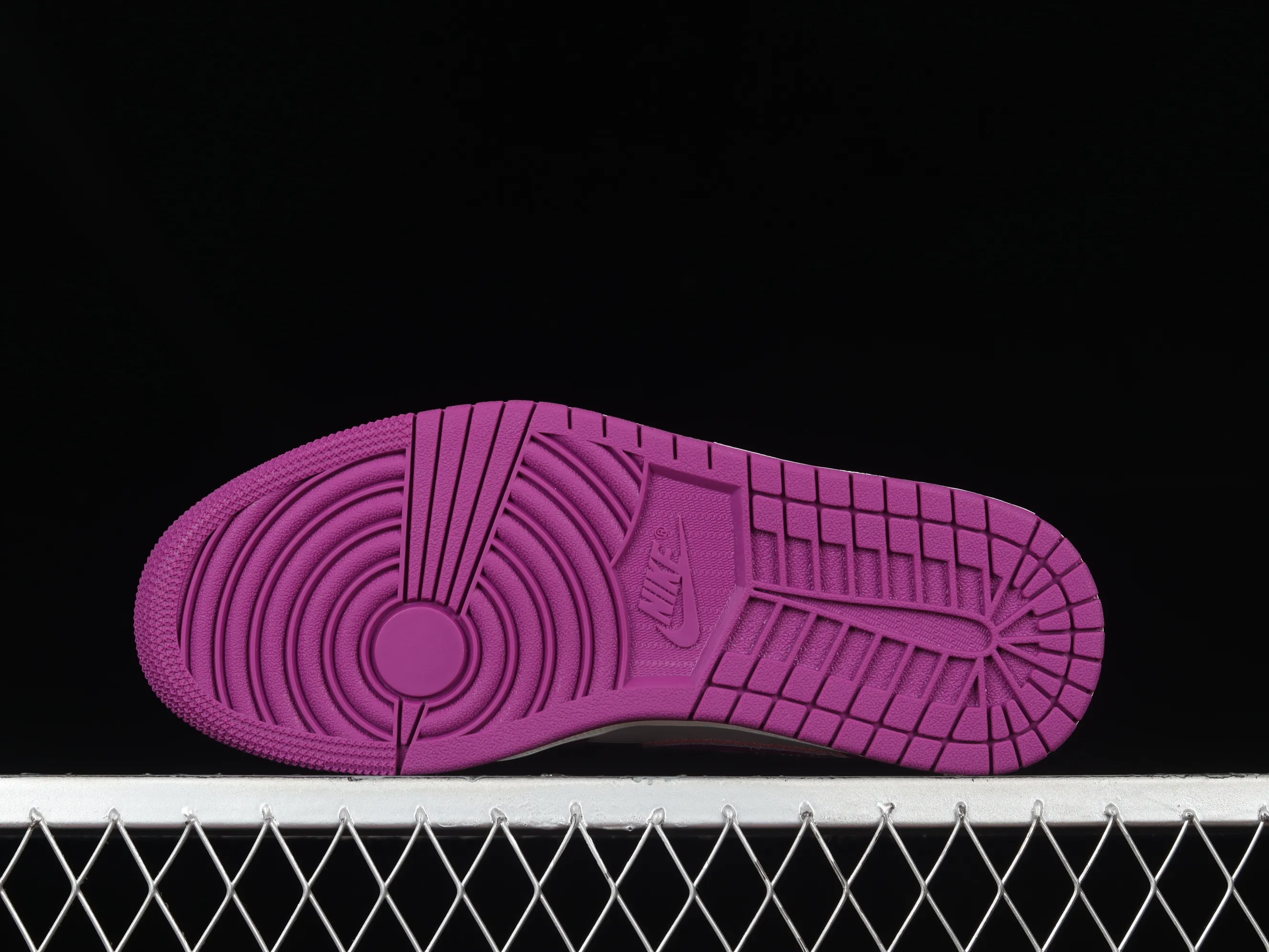 All categories Air Jordan Jordan series basketball shoes Air Jordan 1 Mid Air Jordan 1 Mid "Magenta" AJ1 Joe 1 purple gray China basketball shoes BQ6472-501